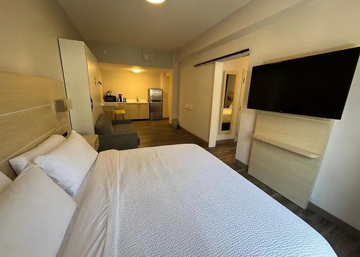 Holiday Inn Express & Suites - Atlanta Downtown By Ihg