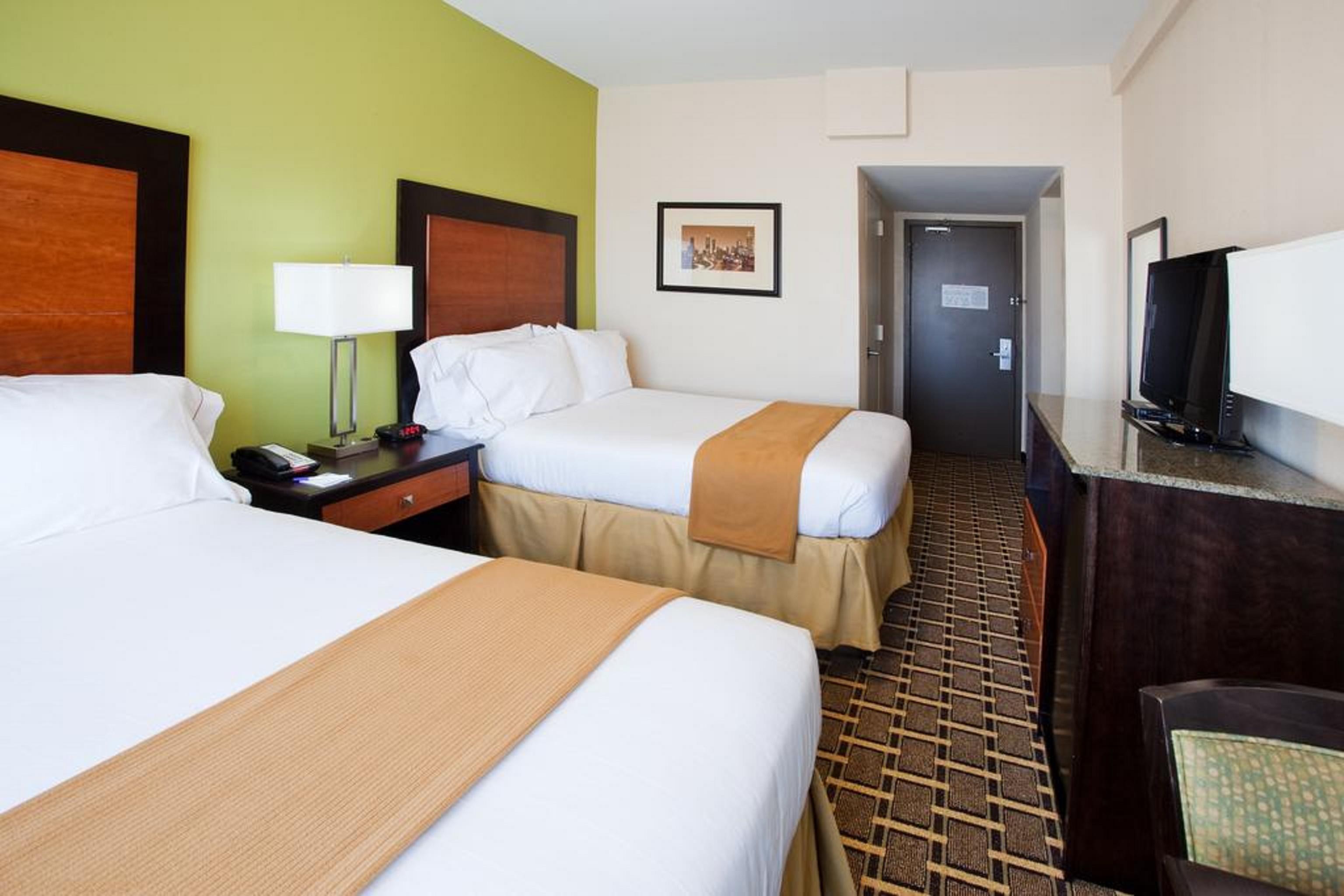 Express & - Downtown By Ihg Hotel 3*