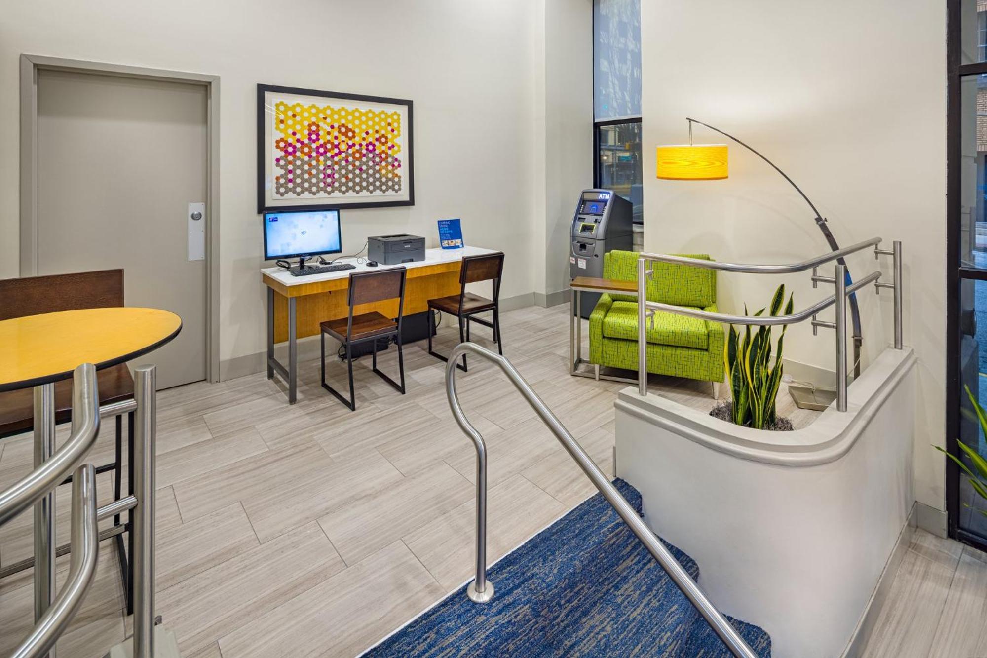Express & - Downtown By Ihg 3* Atlanta