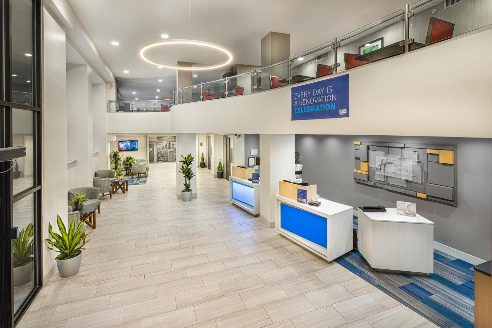 Express & - Downtown By Ihg