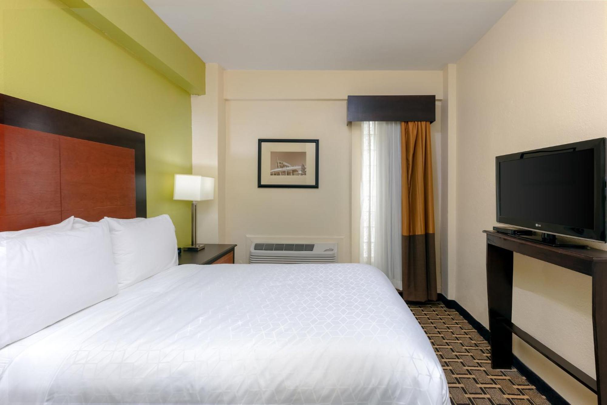 Hotel Express & - Downtown By Ihg Atlanta