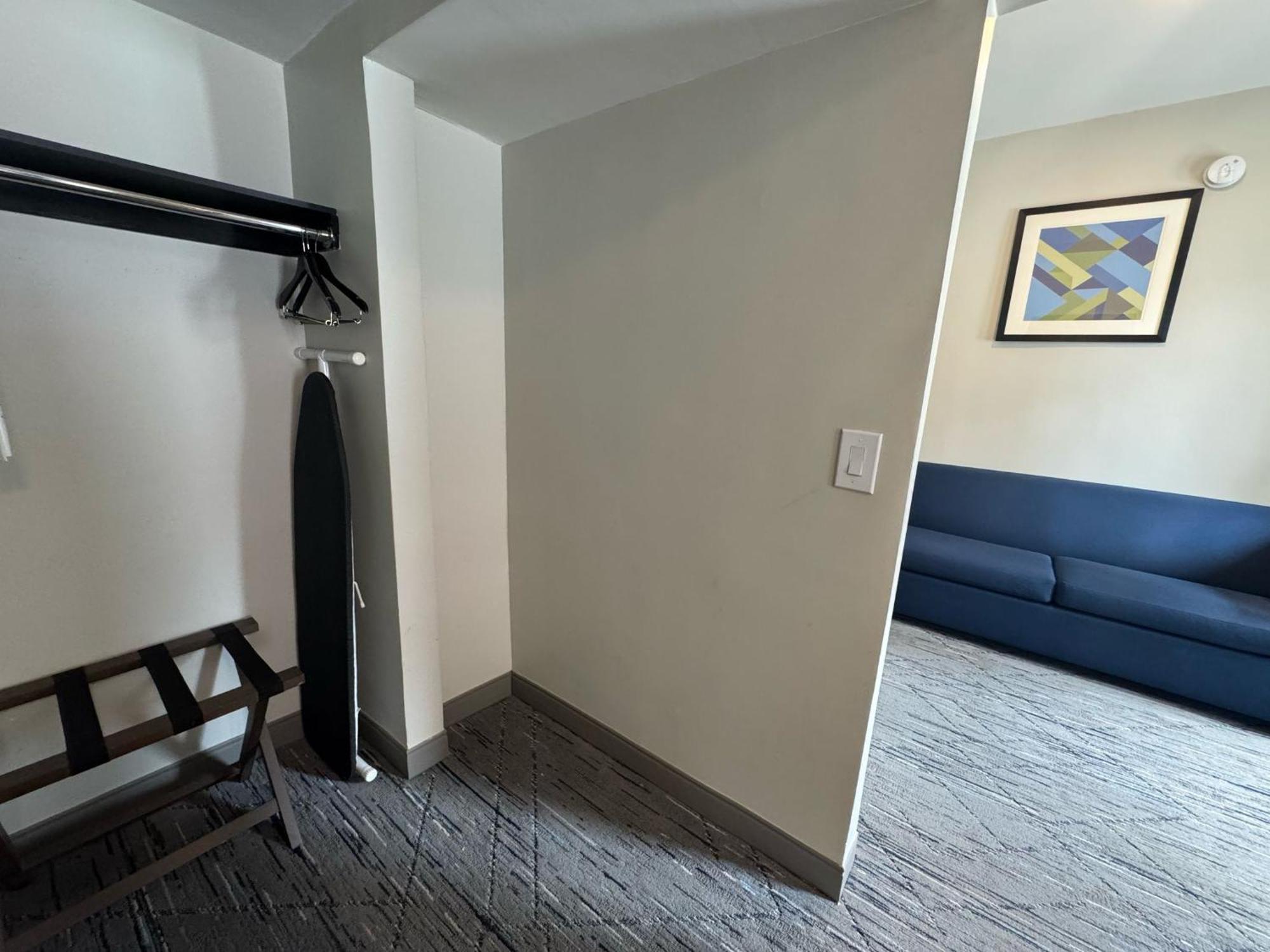 Hotel Express & - Downtown By Ihg