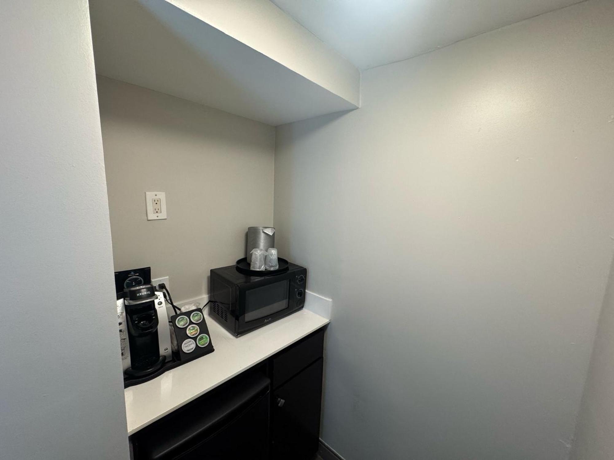 Hotel Express & - Downtown By Ihg 3*