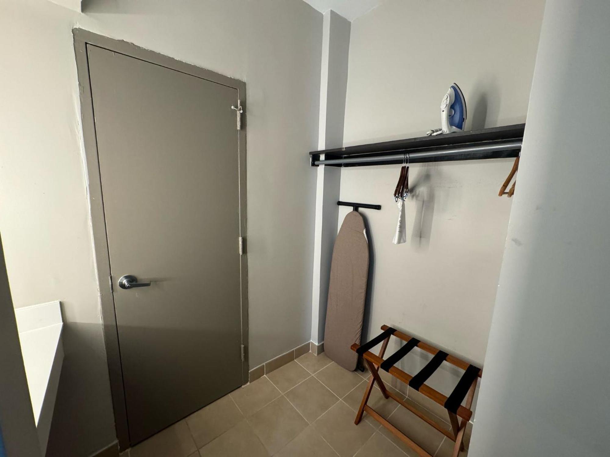 Hotel Express & - Downtown By Ihg